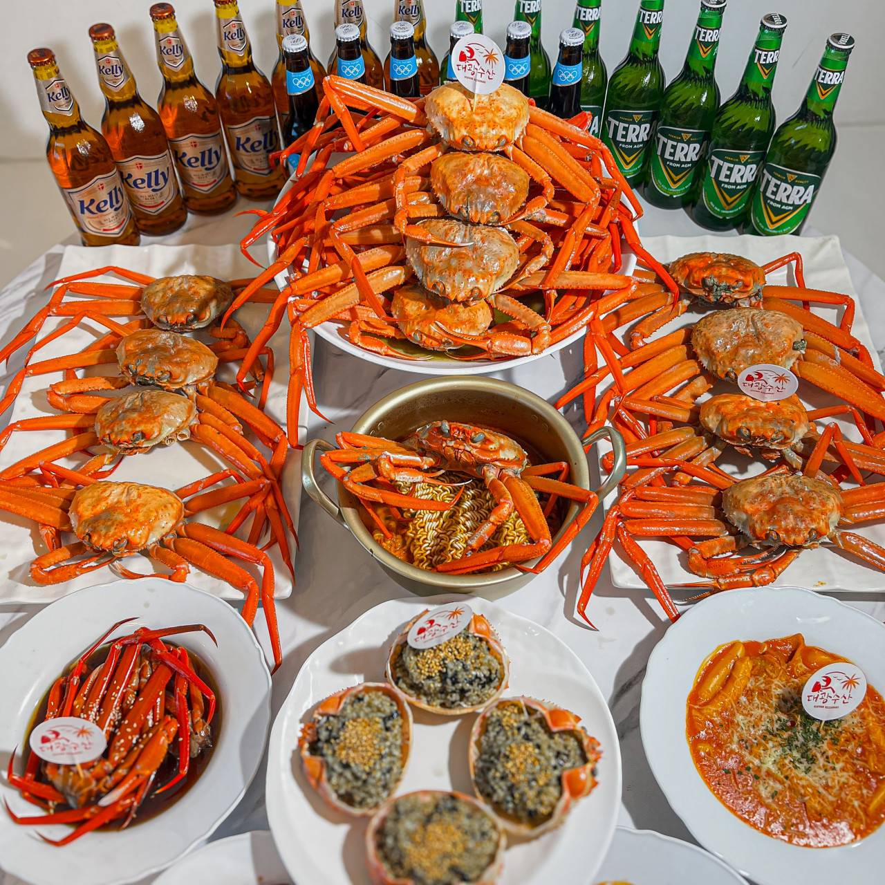 [리무진] 붉은 대게 무한으로 즐기고 호랑이 기운 가득 충전!  울진 무한대게와 백암온천+백두대간 호랑이숲 포함