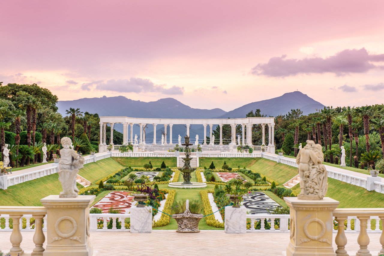 [리무진 숙박] 푸른 남해 3색 여행 고성·통영·거제 & 외도보타니아와 공곶이